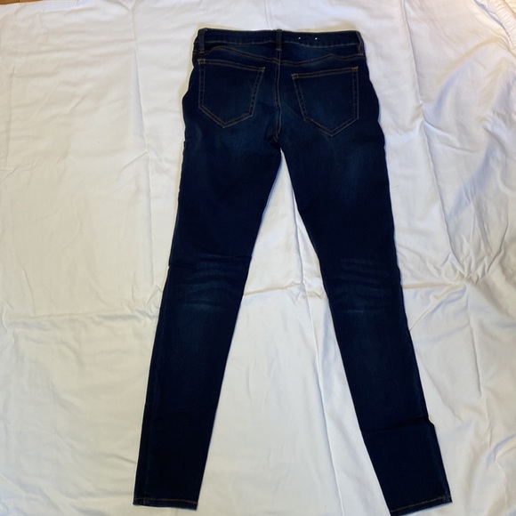 eighty-two brand jeans. Worn maybe twice 2/$20 - Picture 4 of 6